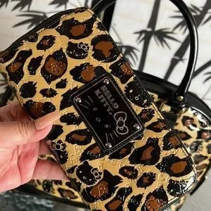 Hello kitty cheetah purse top